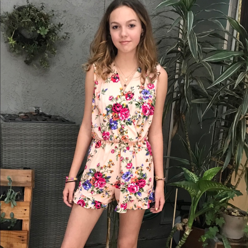 Romper 🌸HP🌸Stella Laguna Beach Floral Romper